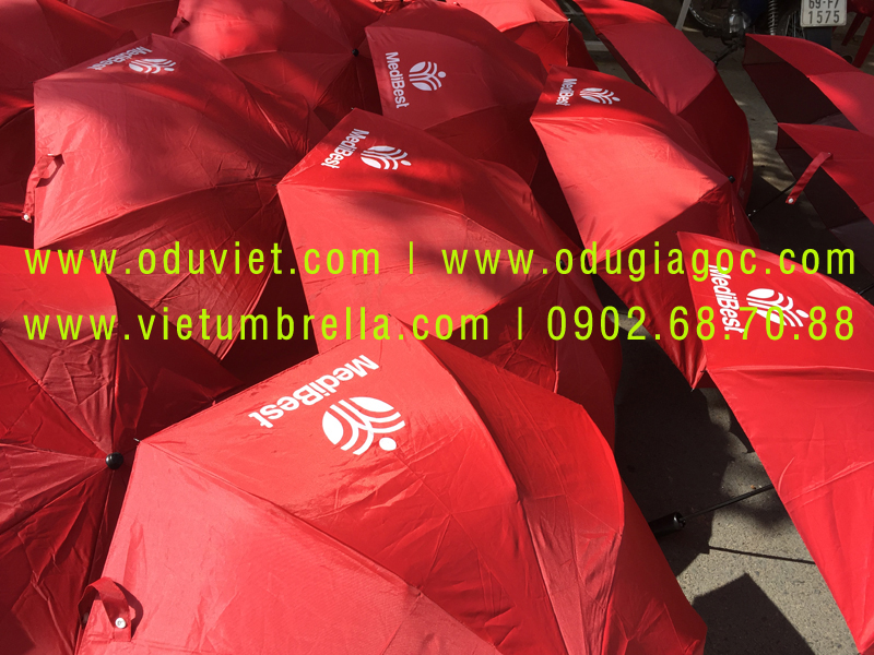 xưởng sản xuất ô dù cầm tay in logo quảng cáo
